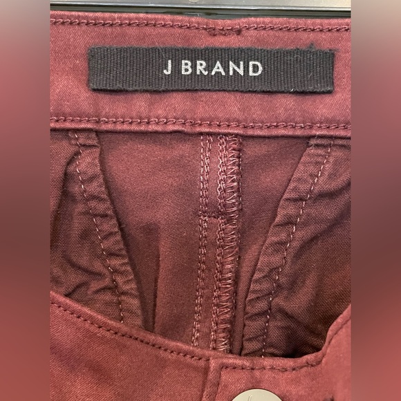 J BRAND burgundy pants with pockets and zipper detailing at ankle - Picture 2 of 5